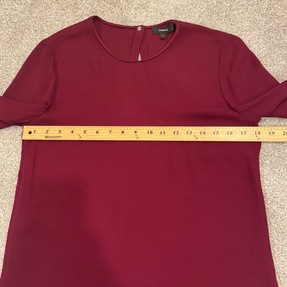 Theory "Bringham" blouse in classic silk georgette burgundy size small like new - Picture 9 of 11